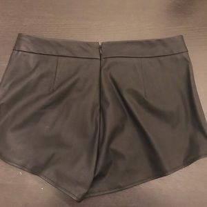 Faux leather skort